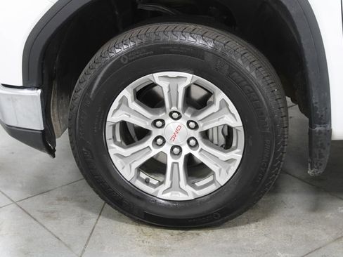 Used 2025 GMC Sierra 1500 SLT image 17