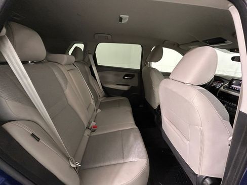 Used 2023 Nissan Rogue SV image 16