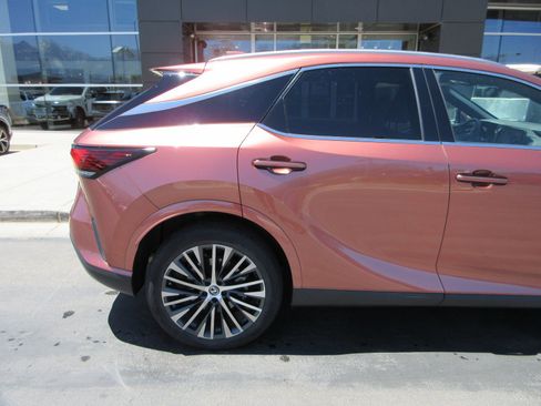 Used 2023 Lexus RX 350 Premium Plus w/ Accessory Package (Z1) AWD/4WD image 10