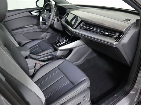 Certified 2026 Audi Q4 e-tron Premium Plus w/ Premium Plus image 19