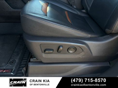 Used 2024 GMC Sierra 1500 AT4 w/ AT4 Premium Package AWD/4WD image 10