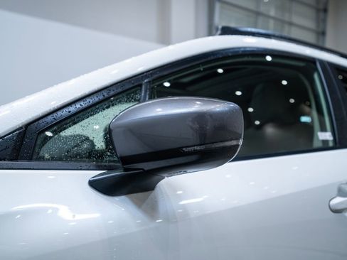 Used 2024 Subaru Crosstrek 2.0i Premium image 12