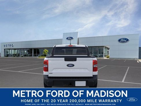 New 2025 Ford Maverick XLT w/ XLT Luxury Package FWD image 6