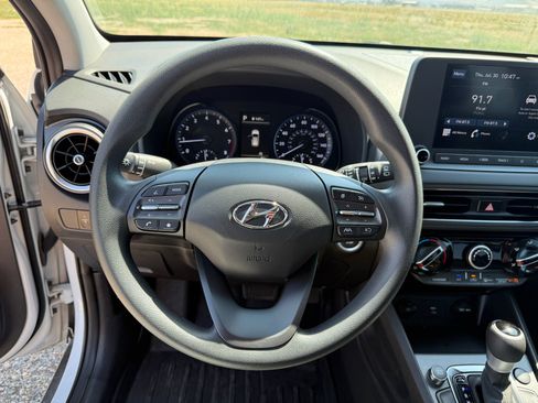 Used 2023 Hyundai Kona SEL AWD/4WD image 18