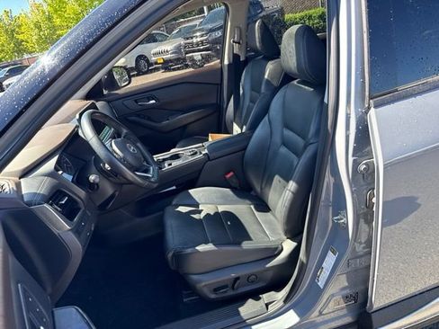 Used 2022 Nissan Rogue SL w/ SL Premium Package AWD/4WD image 13