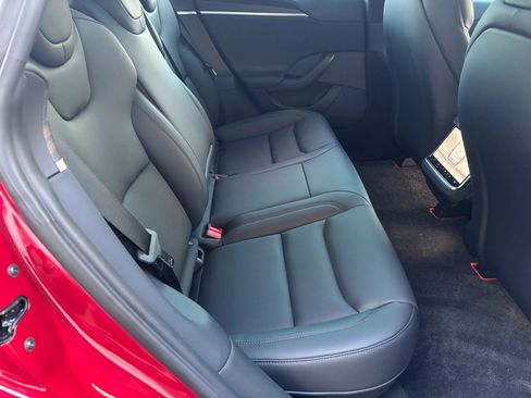 Used 2025 Tesla Model S image 14