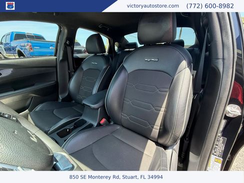 Used 2024 Kia Forte GT-Line FWD image 2