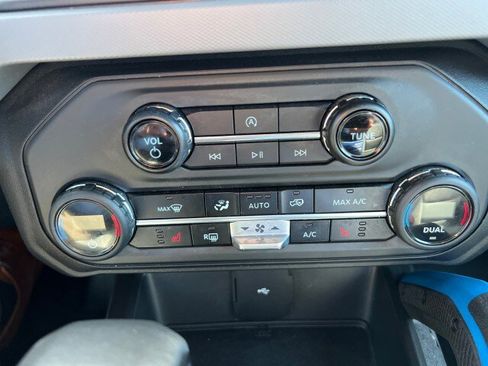 Certified 2023 Ford Bronco Black Diamond image 14