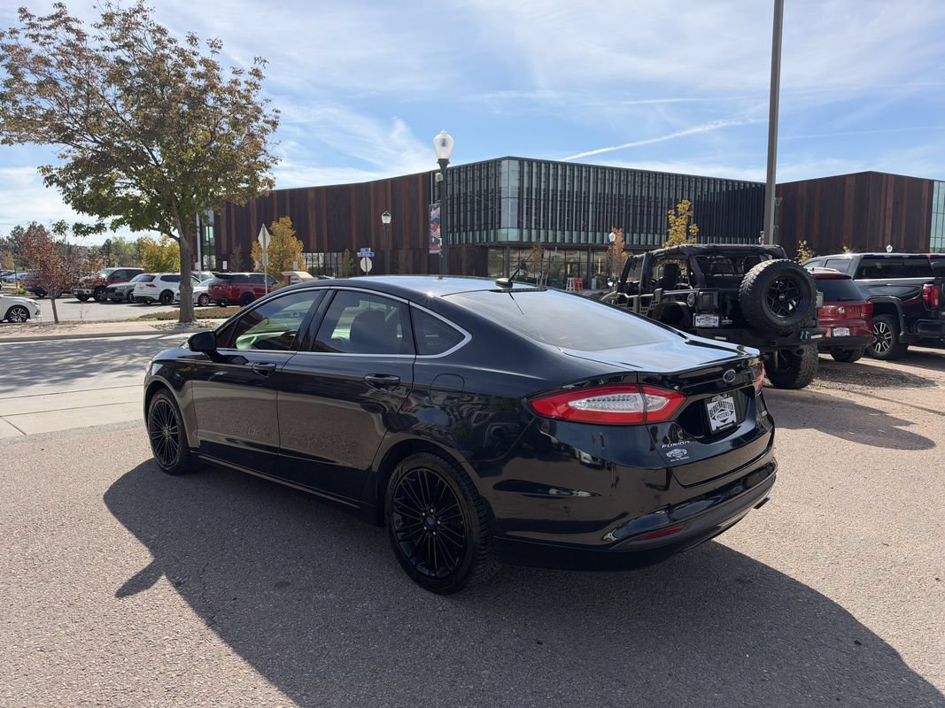 Used 2014 Ford Fusion SE w/ Equipment Group 202A FWD image 7