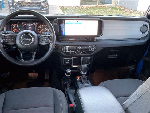 Used 2024 Jeep Gladiator Sport image 15