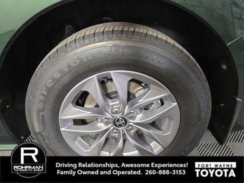 New 2026 Toyota Sienna XLE FWD image 11