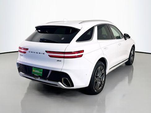 Used 2023 Genesis GV70 2.5T w/ Advanced Package image 10