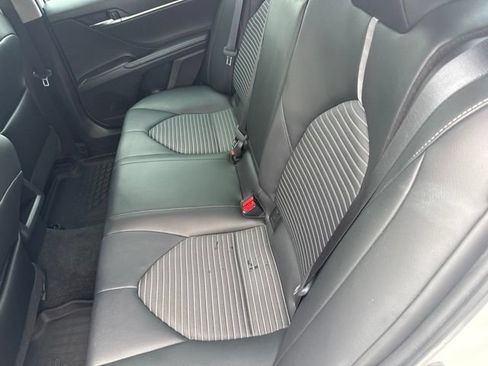 Used 2022 Toyota Camry SE w/ Convenience Package FWD image 20