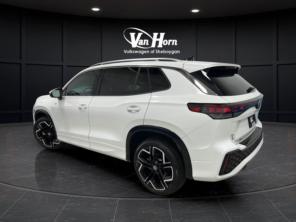 Used 2026 Volkswagen Tiguan SEL R-Line AWD/4WD image 5