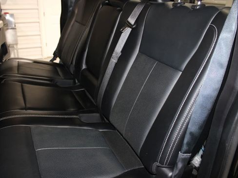 Used 2019 Ford F150 Lariat w/ Equipment Group 502A Luxury AWD/4WD image 20