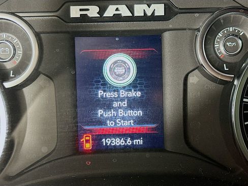 Certified 2024 RAM 2500 Big Horn w/ Bed Utility Group image 21