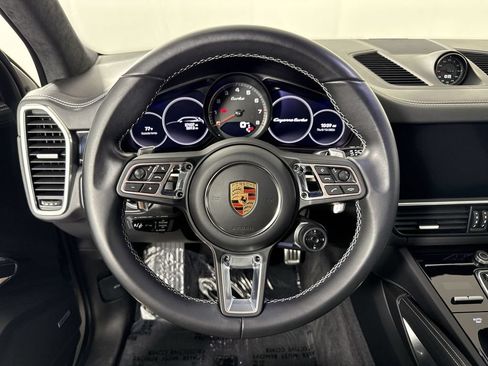 Certified 2023 Porsche Cayenne Turbo AWD/4WD image 35