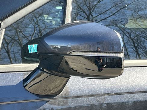 New 2026 Kia Carnival EX image 31