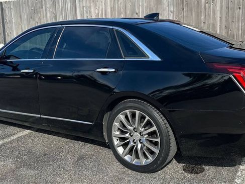 Used 2018 Cadillac CT6 Luxury AWD/4WD image 2