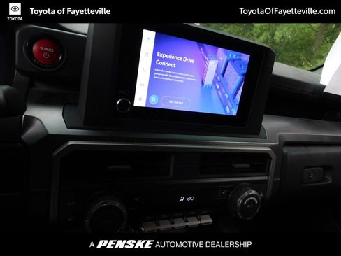 Used 2025 Toyota 4Runner TRD Off-Road AWD/4WD image 9