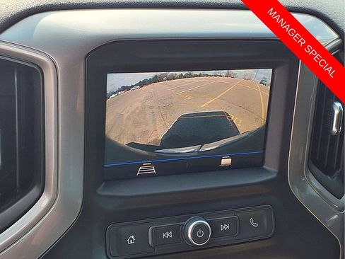 Used 2021 Chevrolet Silverado 1500 Custom Trail Boss AWD/4WD image 4