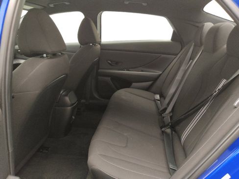 Used 2025 Hyundai Elantra Sport FWD image 18