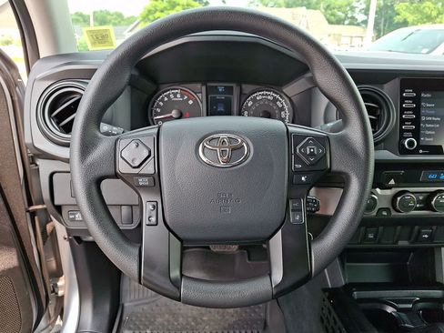 Certified 2023 Toyota Tacoma SR AWD/4WD image 22