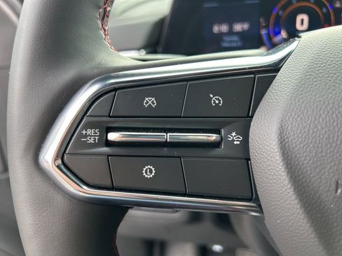 Used 2025 Chevrolet Suburban RST w/ Comfort Package image 24