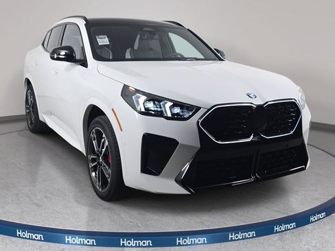 New 2026 BMW X2 xDrive28i w/ Technology Package AWD/4WD image 3