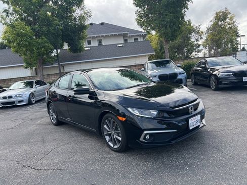 Used 2019 Honda Civic EX image 3
