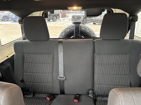 Used 2011 Jeep Wrangler Unlimited Rubicon w/ Dual Top Group image 16