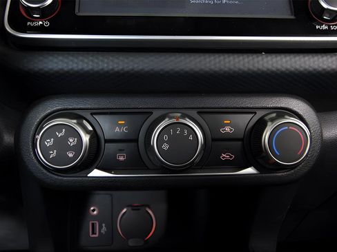 Used 2024 Nissan Kicks S image 23