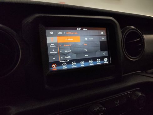 Used 2022 Jeep Wrangler Unlimited Sport image 36