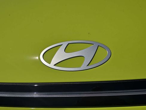 New 2026 Hyundai Kona SEL Premium FWD image 12