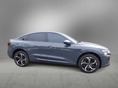 Used 2024 Audi Q8 e-tron Prestige AWD/4WD image 9