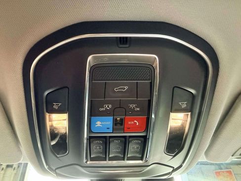 Used 2023 Jeep Grand Cherokee 4WD 4xe image 25