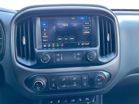 Used 2021 Chevrolet Colorado Z71 w/ Z71 Midnight Edition image 13