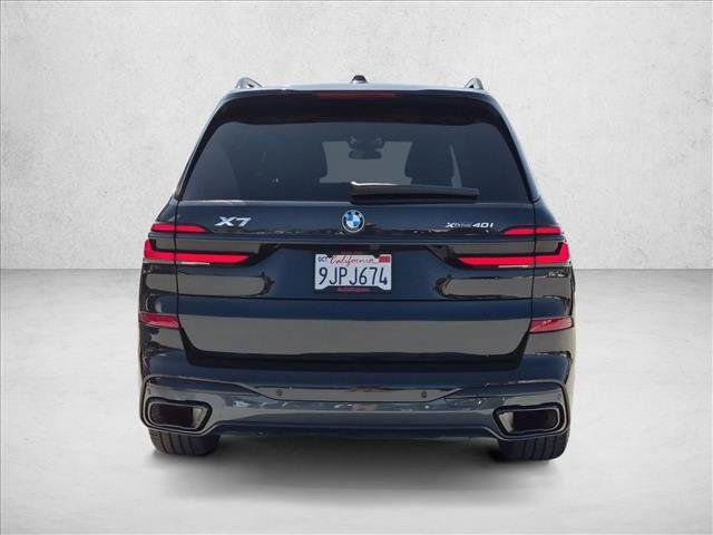 Certified 2024 BMW X7 xDrive40i w/ M Sport Package AWD/4WD image 7