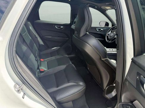 Used 2022 Volvo XC60 B6 R-Design w/ Advanced Package image 28