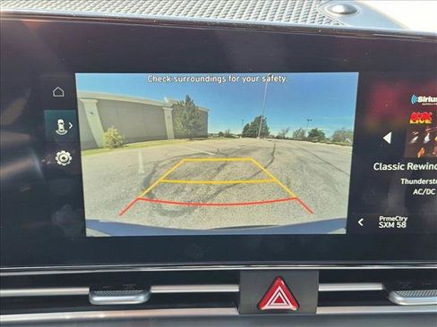Used 2023 Hyundai Elantra SEL w/ Convenience Package FWD image 14