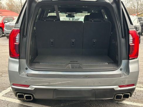 Certified 2025 GMC Yukon Denali image 8