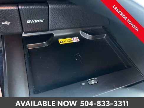 Used 2023 Toyota Camry XSE image 28