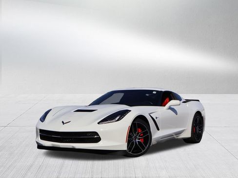 Used 2019 Chevrolet Corvette Stingray Coupe w/ 1LT RWD image 1