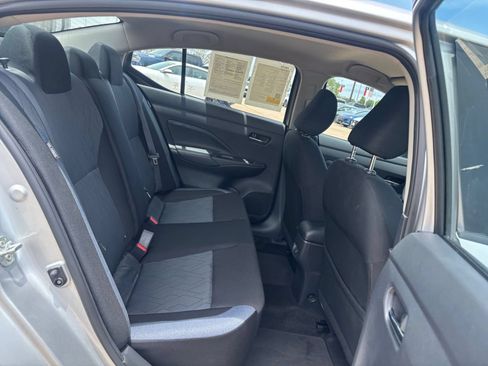 Used 2025 Nissan Versa SV FWD image 23