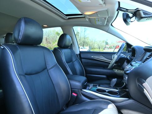 Used 2020 INFINITI QX60 Luxe w/ Essential Package image 9