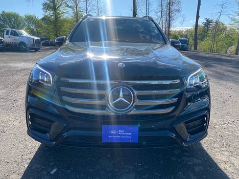 Used 2024 Mercedes-Benz GLS 450 4MATIC image 2