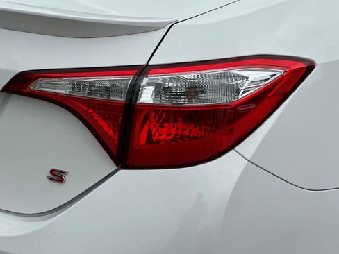 Used 2014 Toyota Corolla S image 29