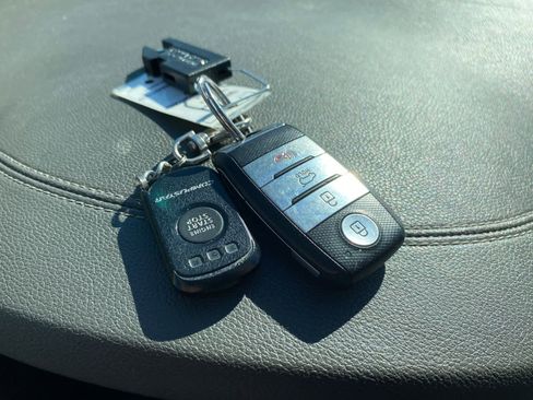 Used 2017 Kia Sportage SX image 36