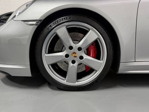 Used 2017 Porsche 911 4 Coupe AWD/4WD image 38