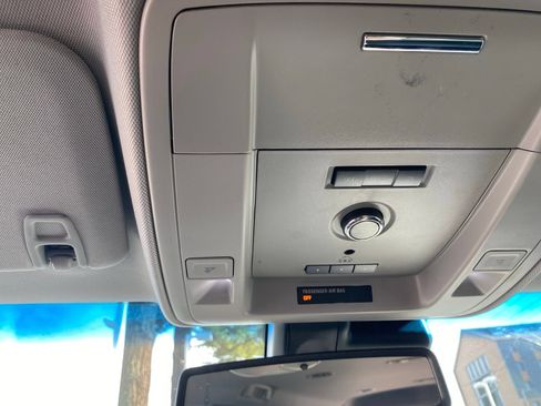 Used 2015 Chevrolet Tahoe LT AWD/4WD image 6